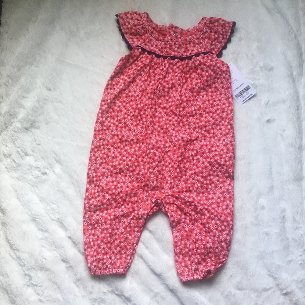 🦋 Carter’s 3 month red, white, blue flower romper